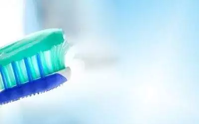 How to Choose the Right Toothbrush and Toothpaste for Your Smile
